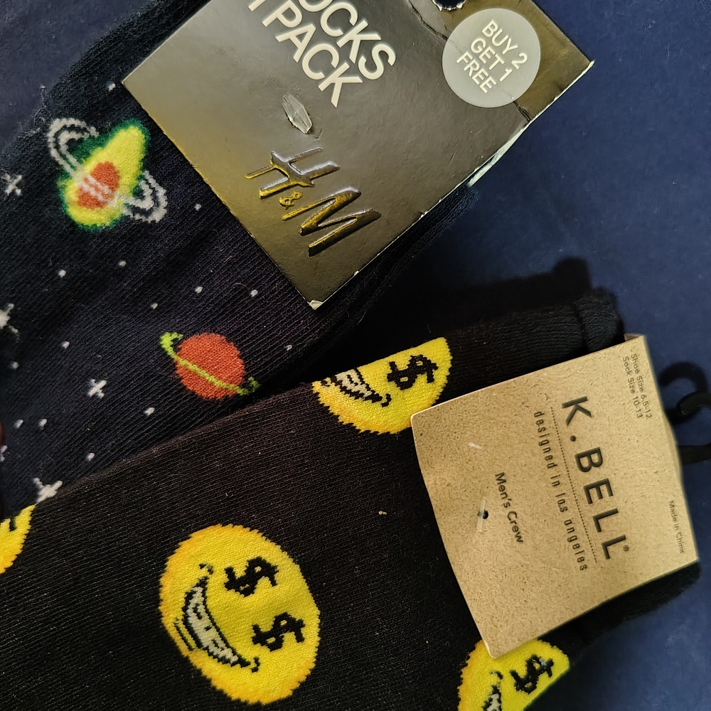 🔥🟡 H&M Men's Emoji Socks with Yellow,& Spacey Avocados